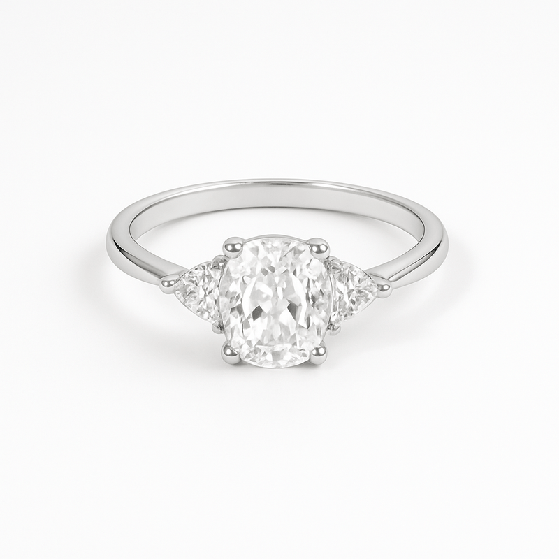 Anel Feminino Delicado com Pedra Central Oval Branca – Prata 925 20mm