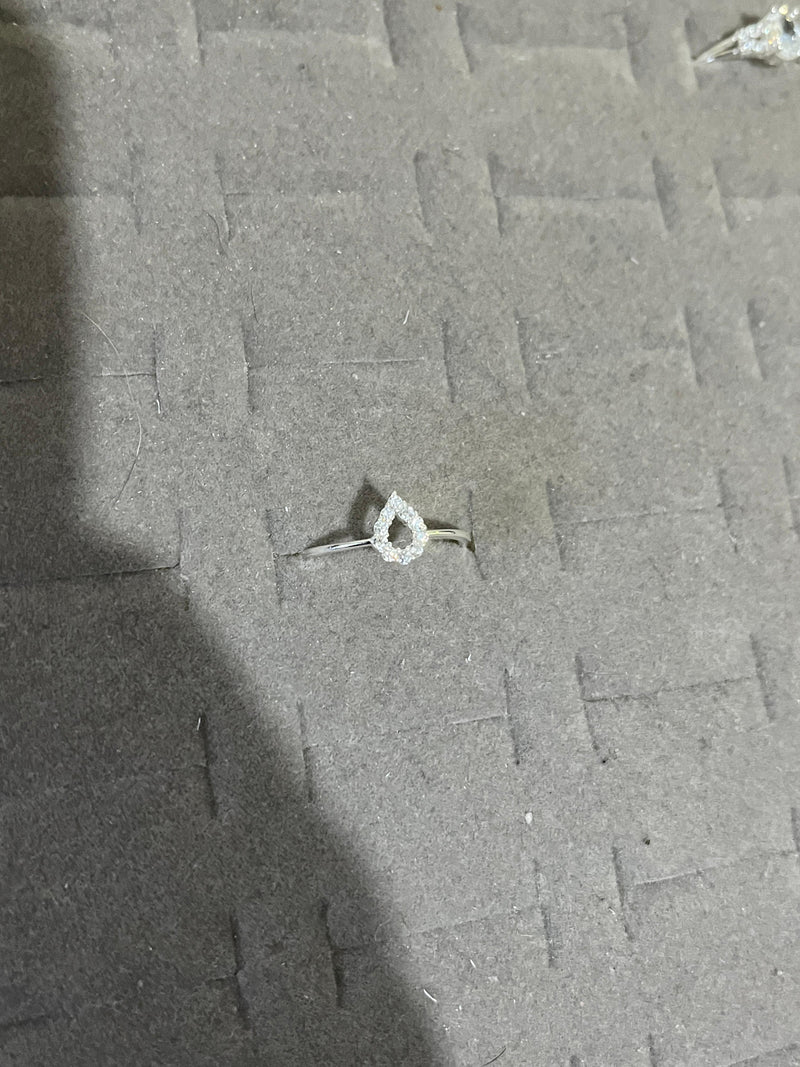 Anel Feminino Delicado Gota Cravejada Vazada – Prata 925