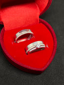 Par de Alianças Knype Eternal 4mm + Gravação de Nomes como Brinde